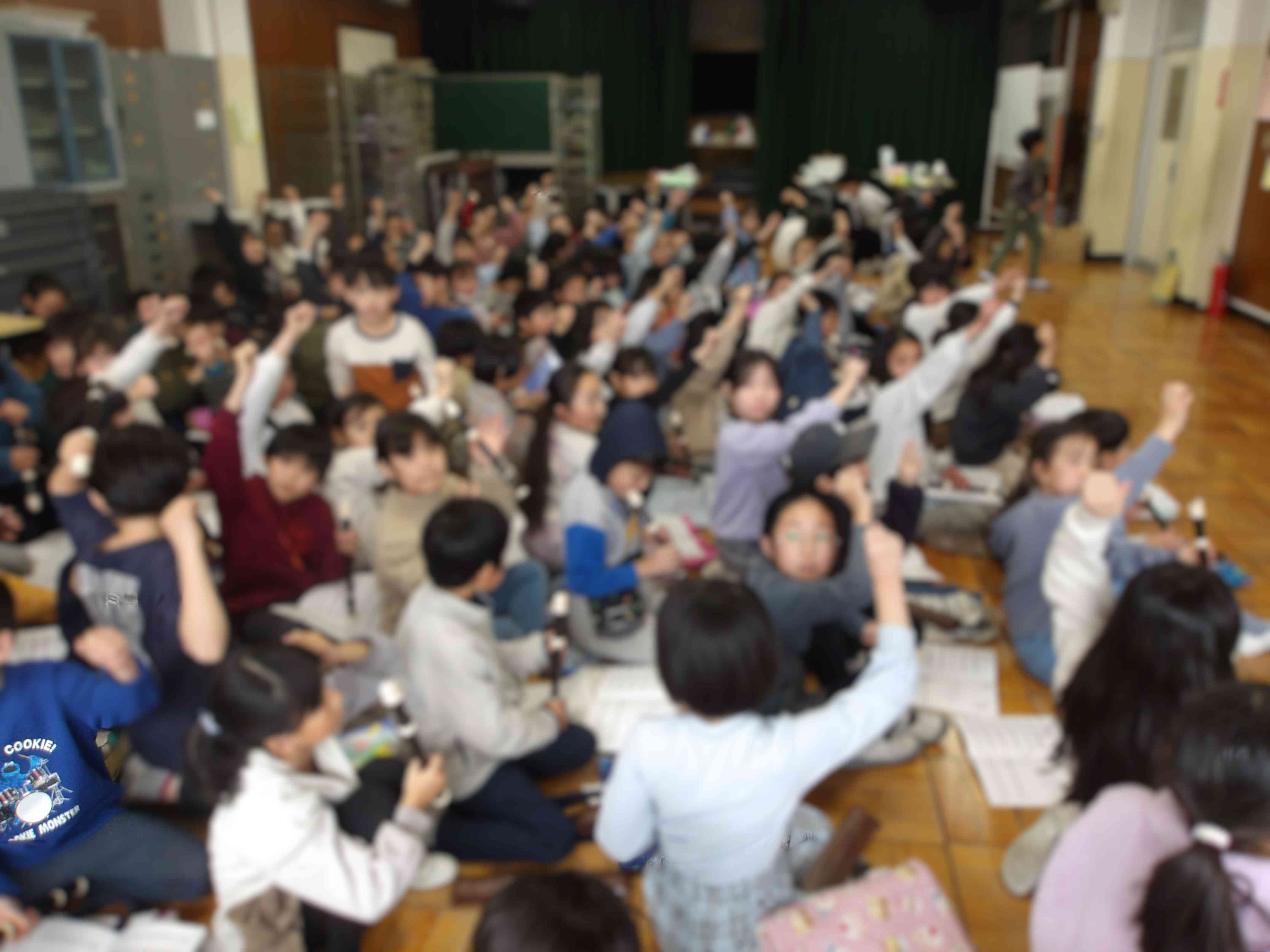 六年生を送る会練習はじめ①